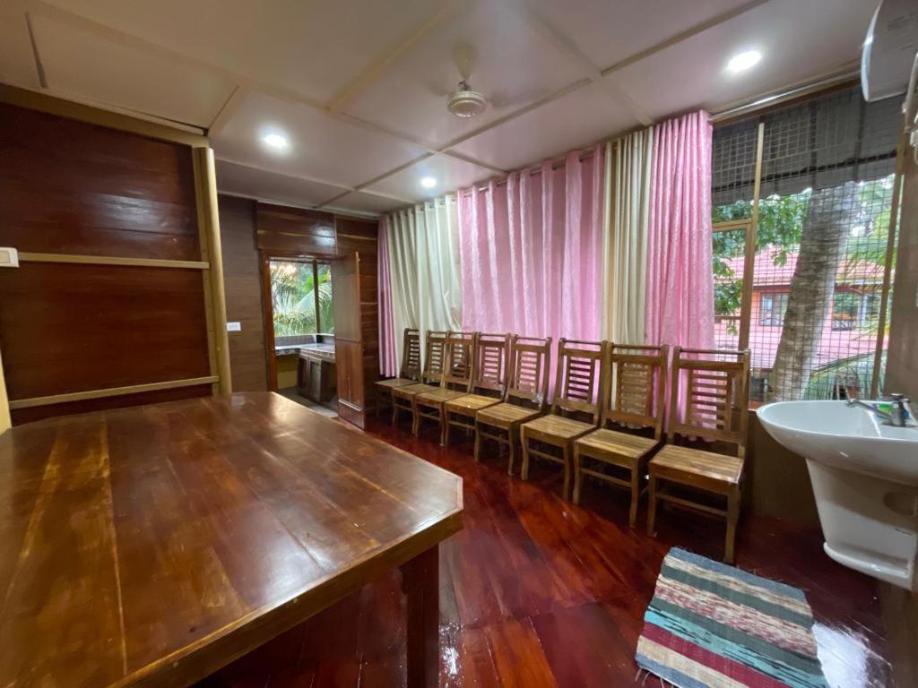 Mundromocktail Tourist Home Sasthamcotta Ngoại thất bức ảnh